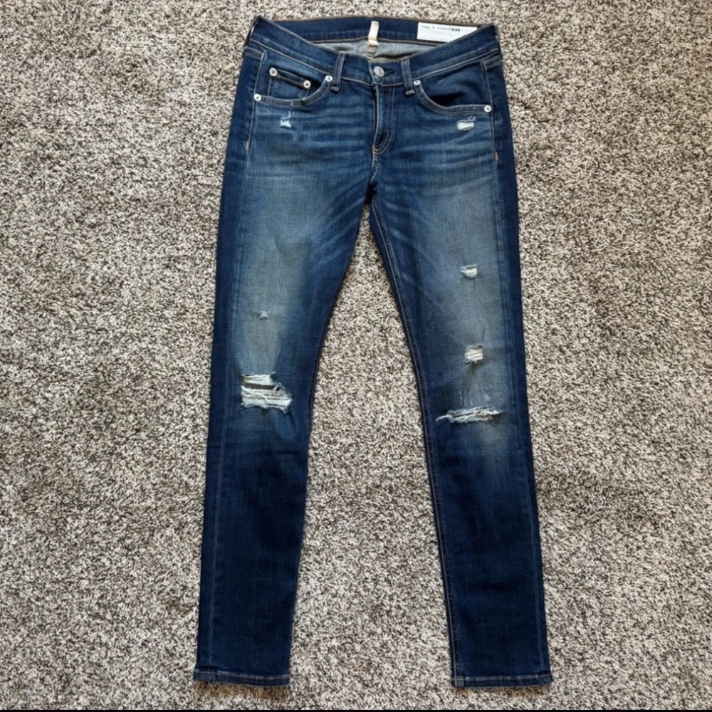 Rag & Bone Women’s Low Rise Distressed Capri